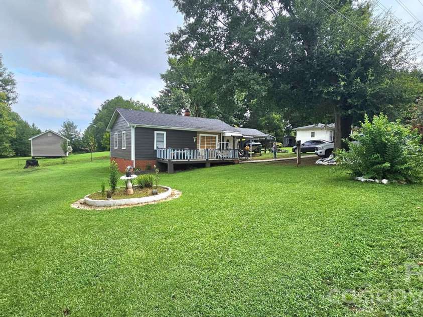 453 Parker Circle, Norwood, NC 28128.  MLS# CAR4284785, YatesRealty ID 28714. 