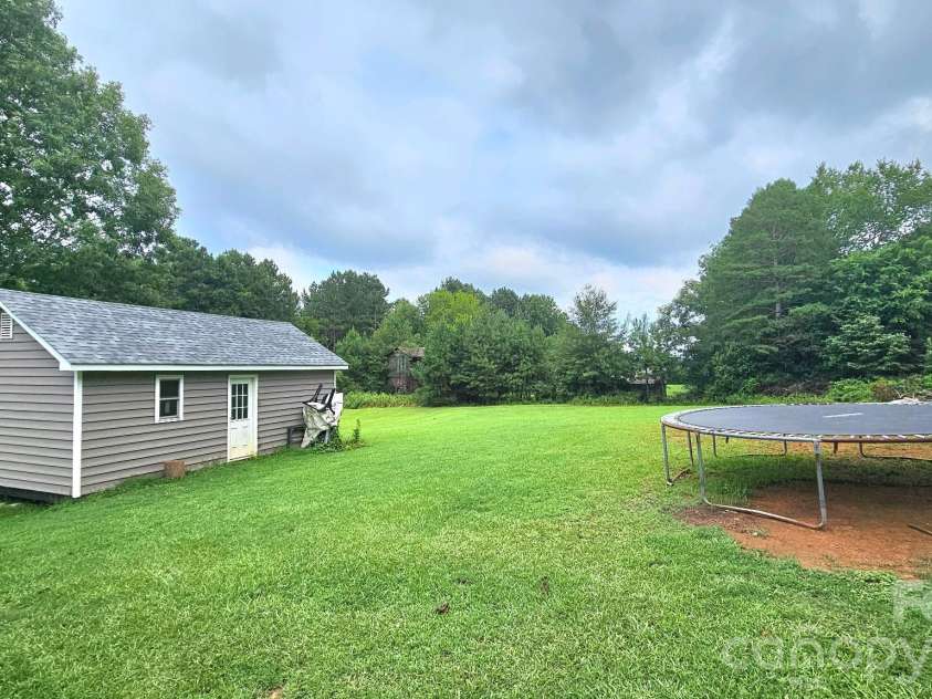 453 Parker Circle, Norwood, NC 28128.  MLS# CAR4284785, YatesRealty ID 28714. 