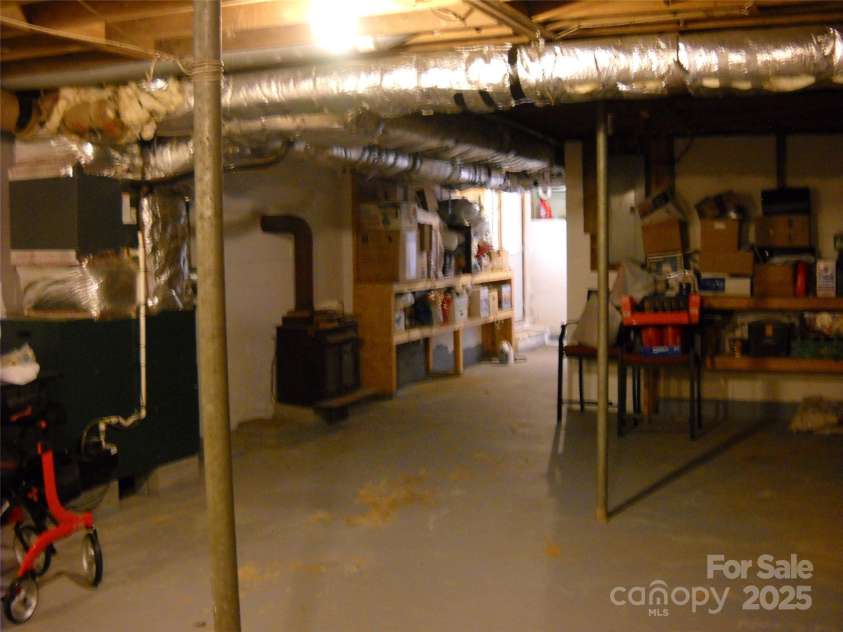 242 Liberty Road, Candler, NC 28715.  MLS# CAR4286036, YatesRealty ID 28715. 