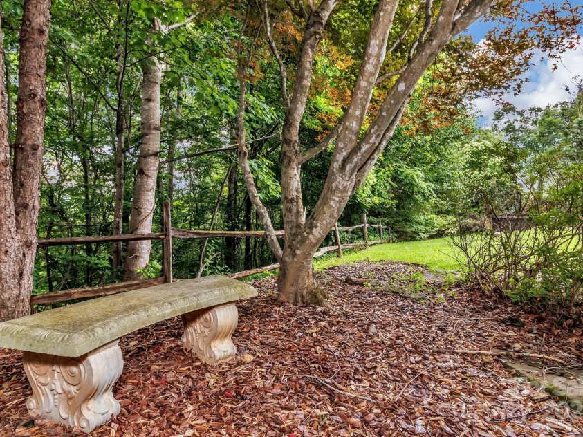 99 Margaret Drive, Leicester, NC 28748.  MLS# CAR4286012, YatesRealty ID 28717. 