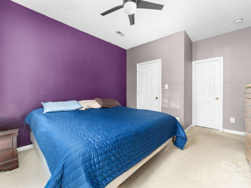 4313 Eaves Lane, Charlotte, NC 28215.  MLS# CAR4285033, YatesRealty ID 28718. Primary Bedroom