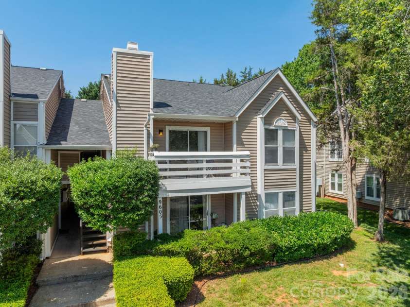 9605 Vinca Circle, Charlotte, NC 28213.  MLS# CAR4385047, YatesRealty ID 28719. Building exterior and landscaped grounds