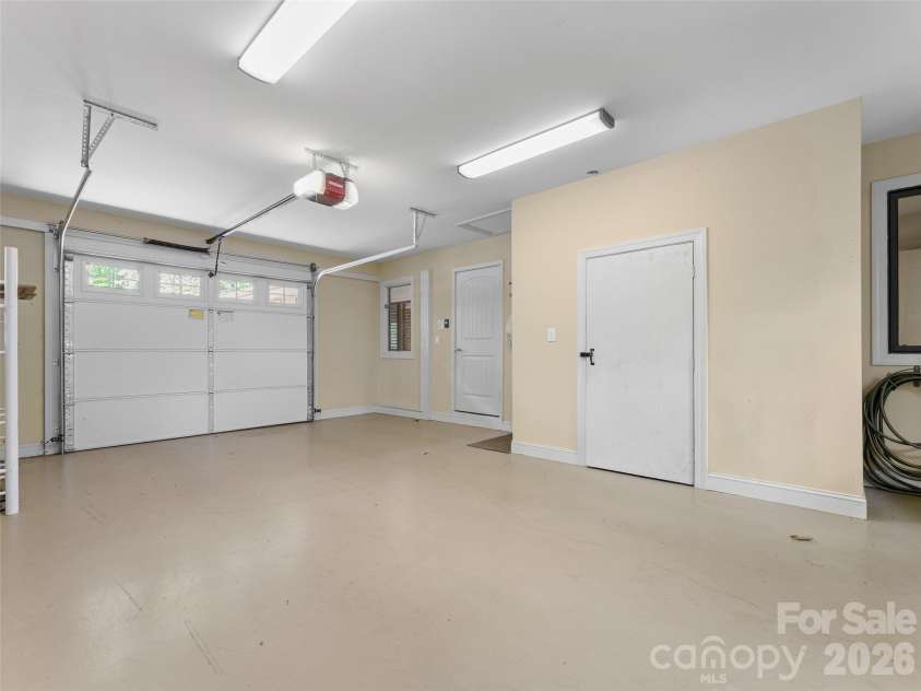 67 Ossarooga Court, Brevard, NC 28712.  MLS# CAR4338339, YatesRealty ID 2872. 