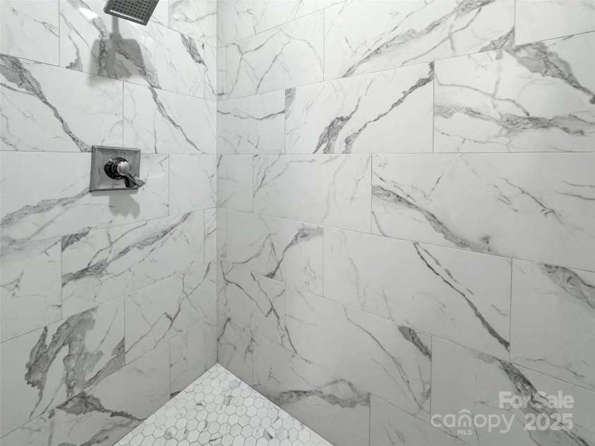 78 Rio Bravo Drive, Sylva, NC 28779.  MLS# CAR4210987, YatesRealty ID 2872. 