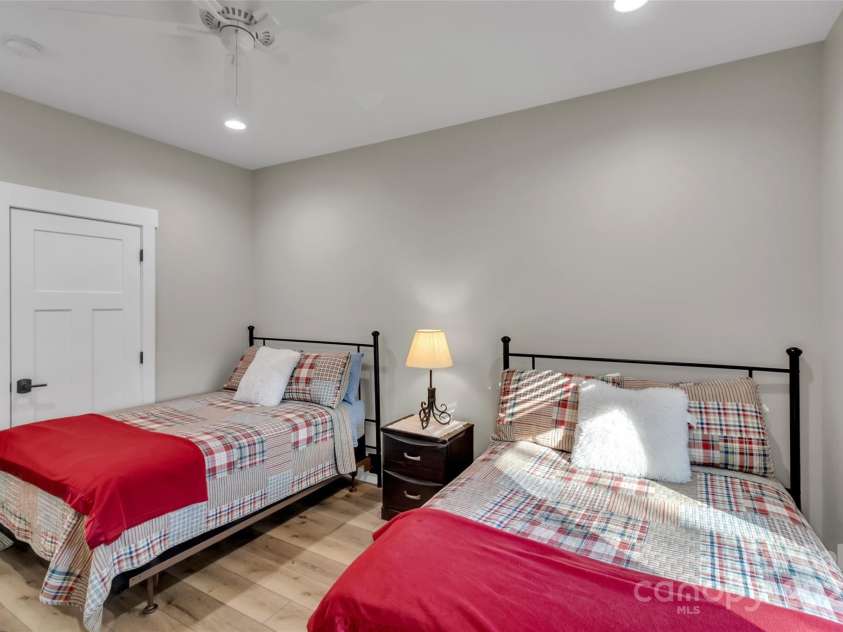 78 Rio Bravo Drive, Sylva, NC 28779.  MLS# CAR4210987, YatesRealty ID 2872. 