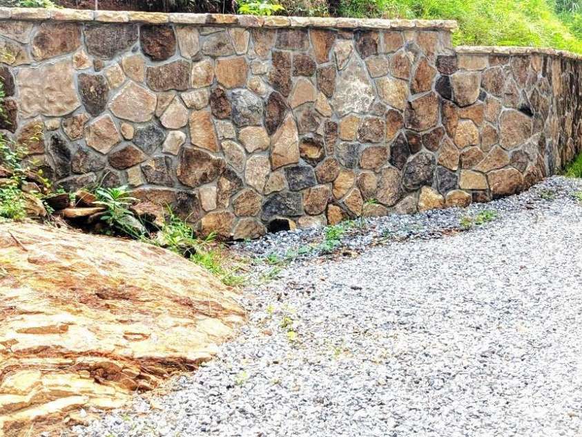 78 Rio Bravo Drive, Sylva, NC 28779.  MLS# CAR4210987, YatesRealty ID 2872. 