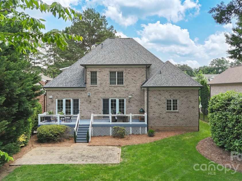 6132 Sharon Road, Charlotte, NC 28210.  MLS# CAR4259288, YatesRealty ID 28720. 