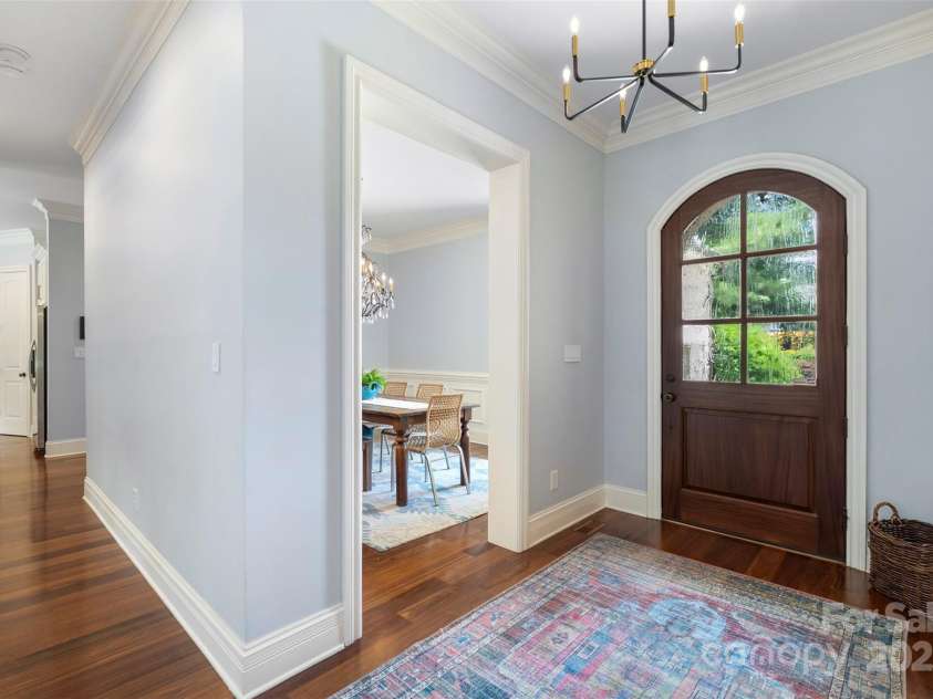 6132 Sharon Road, Charlotte, NC 28210.  MLS# CAR4259288, YatesRealty ID 28720. 