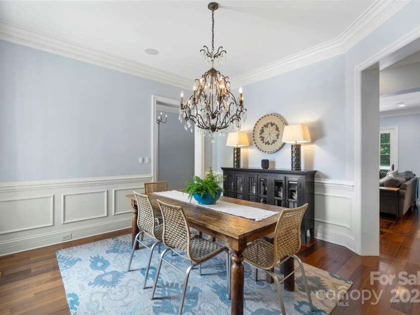6132 Sharon Road, Charlotte, NC 28210.  MLS# CAR4259288, YatesRealty ID 28720. 
