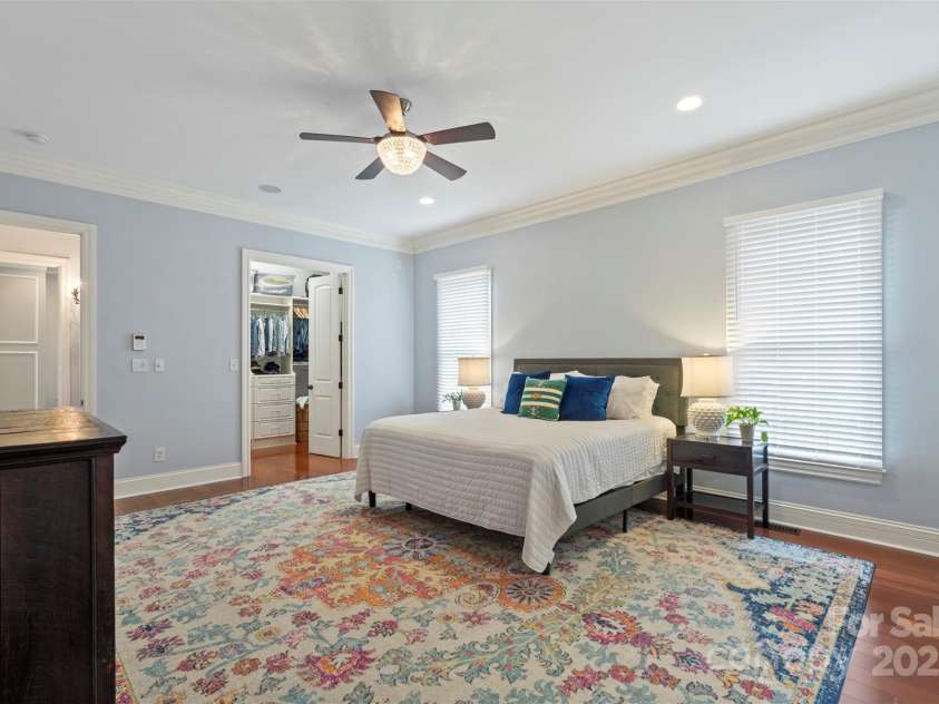 6132 Sharon Road, Charlotte, NC 28210.  MLS# CAR4259288, YatesRealty ID 28720. Primary Bedroom on First Floor