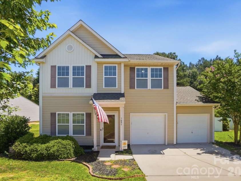 7095 Sonja Drive, Clover, SC 29710.  MLS# CAR4350064, YatesRealty ID 28721. 