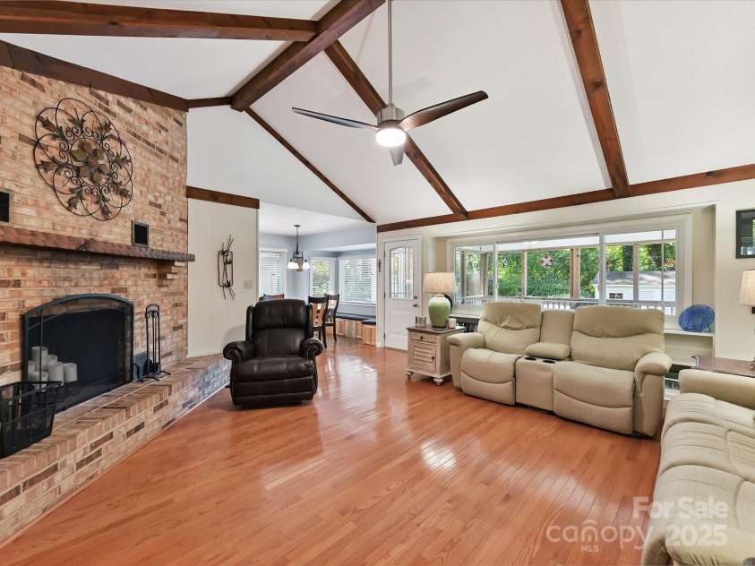 1047 Honeybee Trail, Fort Mill, SC 29715.  MLS# CAR4276213, YatesRealty ID 28722. 