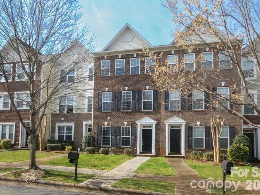 7139 Brighton Park Drive, Mint Hill, NC 28227.  MLS# CAR4382151, YatesRealty ID 28722. 