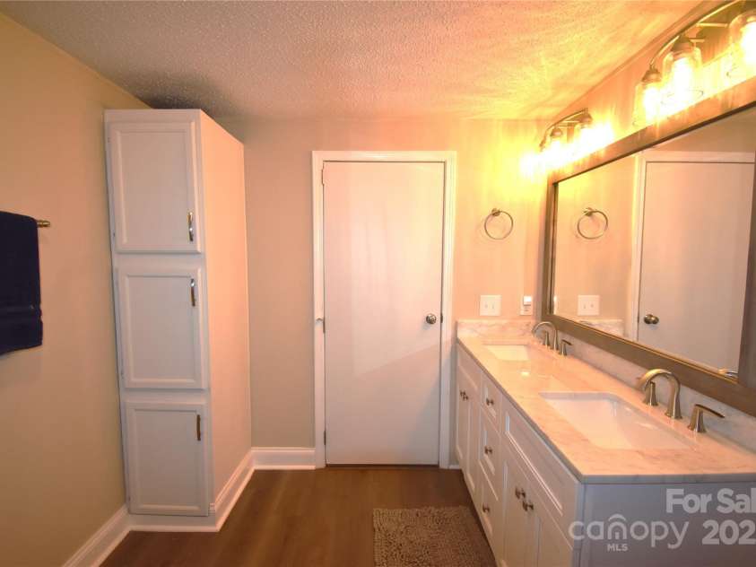 6264 Burnhurst Lane, Denver, NC 28037.  MLS# CAR4280952, YatesRealty ID 28723. 