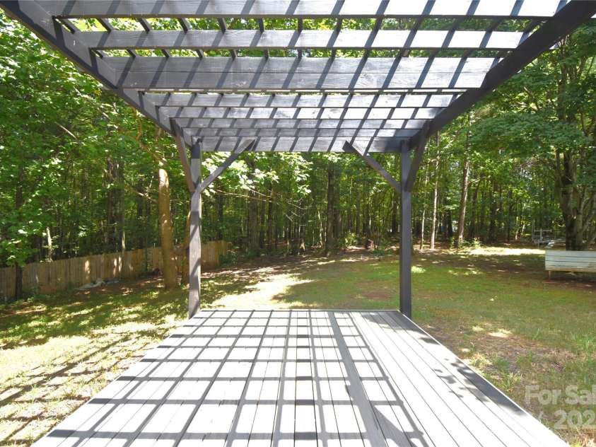 6264 Burnhurst Lane, Denver, NC 28037.  MLS# CAR4280952, YatesRealty ID 28723. 