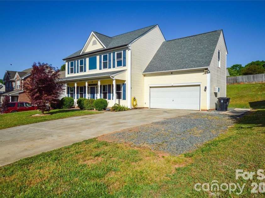 4220 Sebring Court, Concord, NC 28025.  MLS# CAR4390812, YatesRealty ID 28724. 