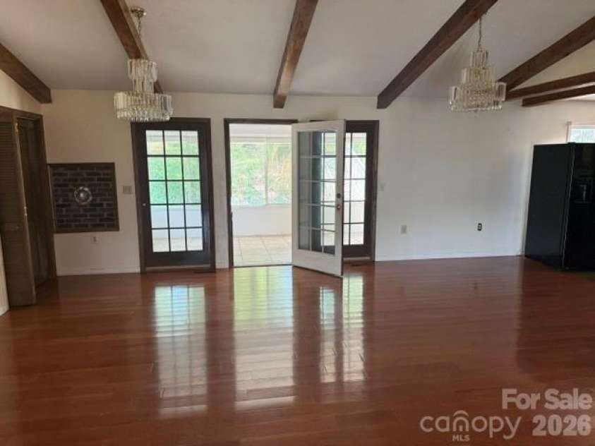 1764 Spurgeon Road, Hickory, NC 28602.  MLS# CAR4390819, YatesRealty ID 28725. 