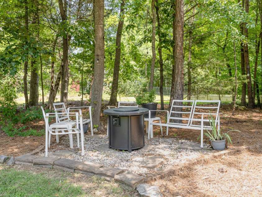 551 Sand Trap Drive, York, SC 29745.  MLS# CAR4274001, YatesRealty ID 28726. 