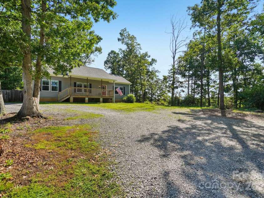 10 Memory Lane, Arden, NC 28704.  MLS# CAR4280435, YatesRealty ID 28727. 