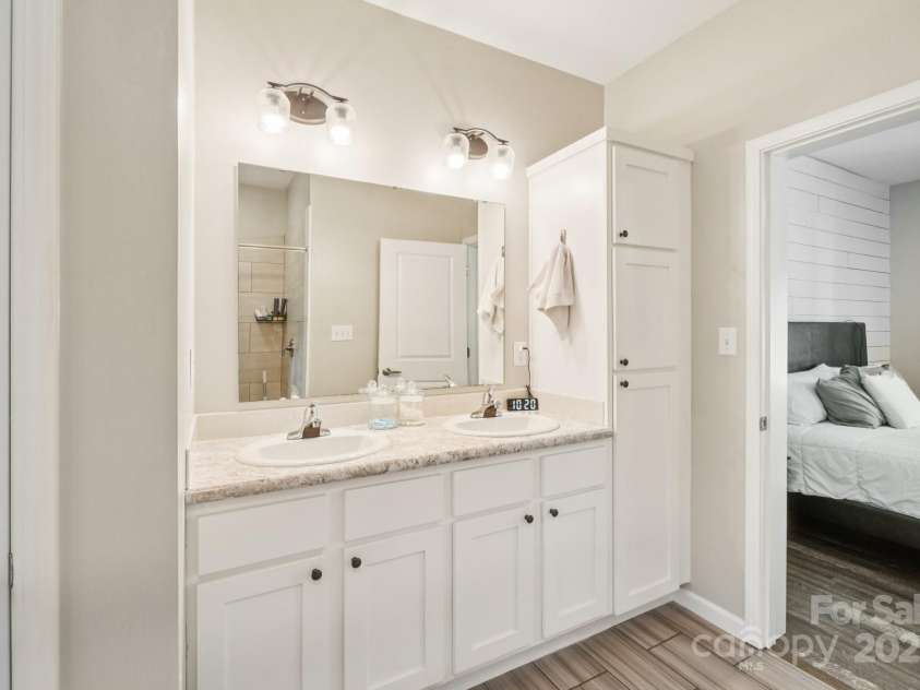 10 Memory Lane, Arden, NC 28704.  MLS# CAR4280435, YatesRealty ID 28727. 