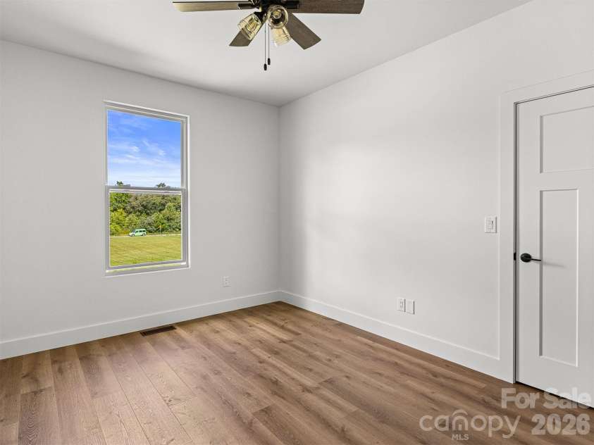 45 Klimovych Road, Hendersonville, NC 28792.  MLS# CAR4390237, YatesRealty ID 28727. BEDROOM #3