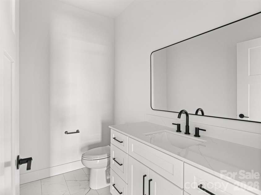 45 Klimovych Road, Hendersonville, NC 28792.  MLS# CAR4390237, YatesRealty ID 28727. GUEST BATH