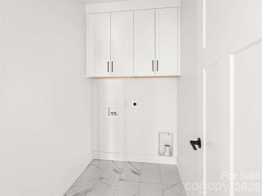 45 Klimovych Road, Hendersonville, NC 28792.  MLS# CAR4390237, YatesRealty ID 28727. LAUNDRY ROOM