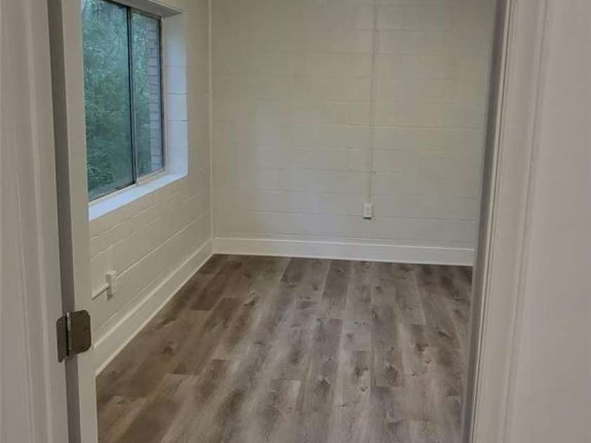 4731 Highlake Drive, Charlotte, NC 28215.  MLS# CAR4390845, YatesRealty ID 28728. 