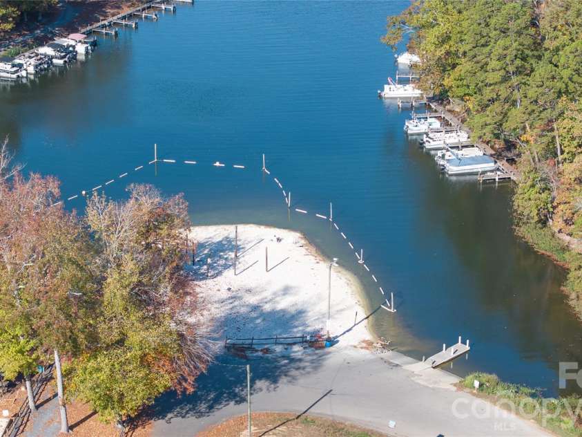 110 & 112 Laurel Ridge Ridge, Mount Gilead, NC 27306.  MLS# CAR4389650, YatesRealty ID 28729. 