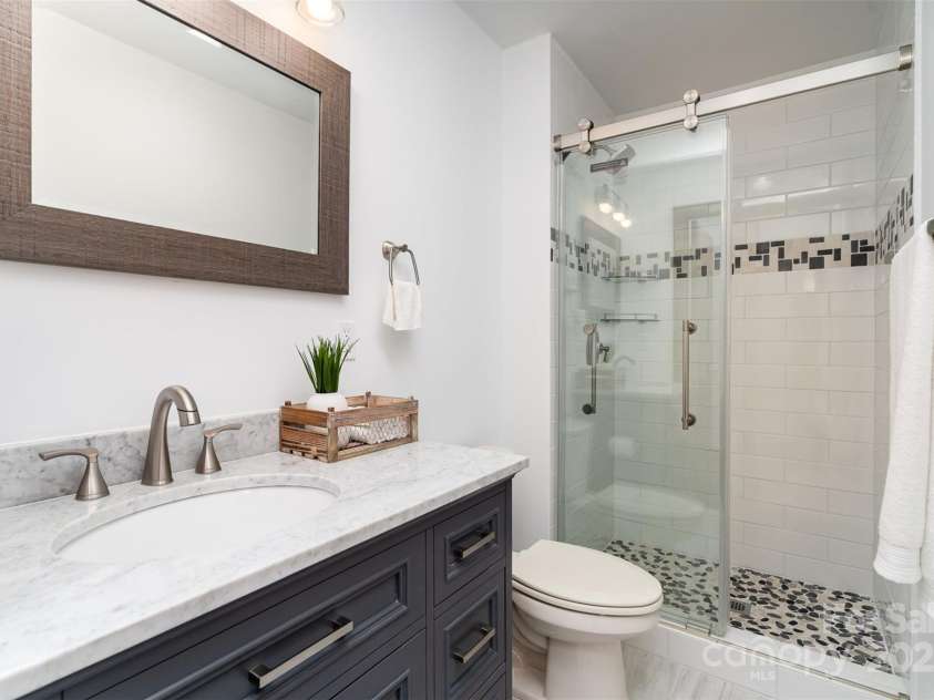 3331 Eastwood Drive, Charlotte, NC 28205.  MLS# CAR4259159, YatesRealty ID 2873. 