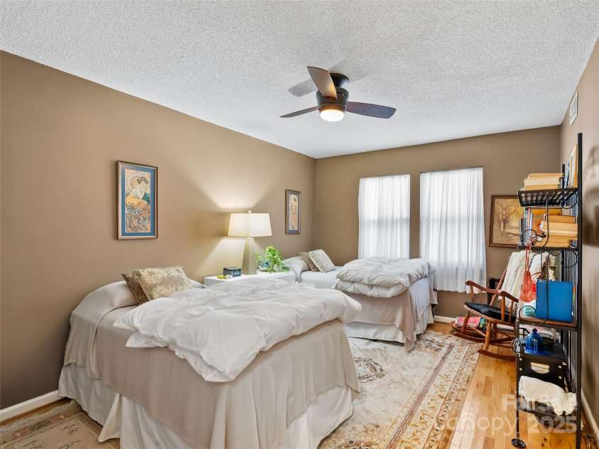 3901 Trinity Court, Asheville, NC 28805.  MLS# CAR4316157, YatesRealty ID 2873. 