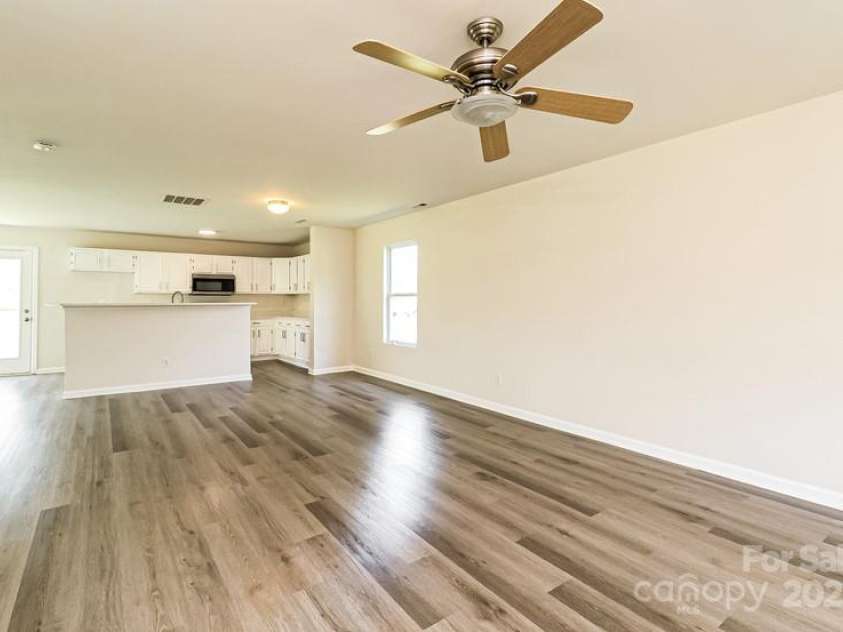 402 Smokehouse Lane, Albemarle, NC 28001.  MLS# CAR4283815, YatesRealty ID 28731. 