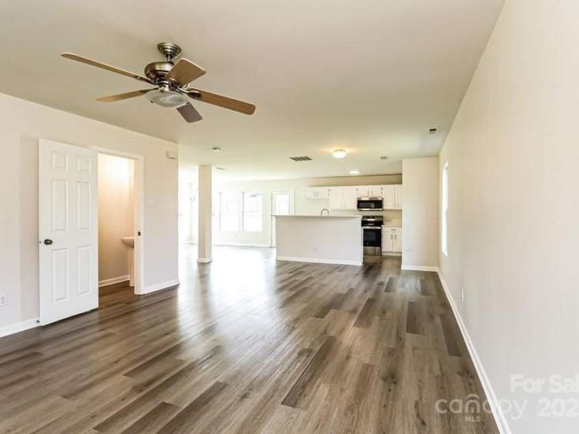 402 Smokehouse Lane, Albemarle, NC 28001.  MLS# CAR4283815, YatesRealty ID 28731. 