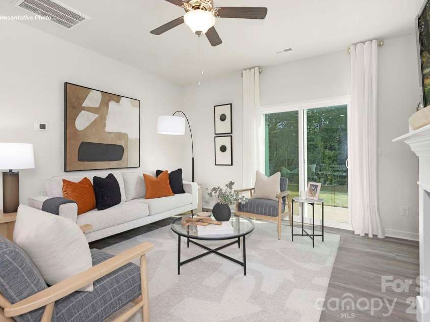 5121 Parker Forest Road, Charlotte, NC 28215.  MLS# CAR4390941, YatesRealty ID 28732. 