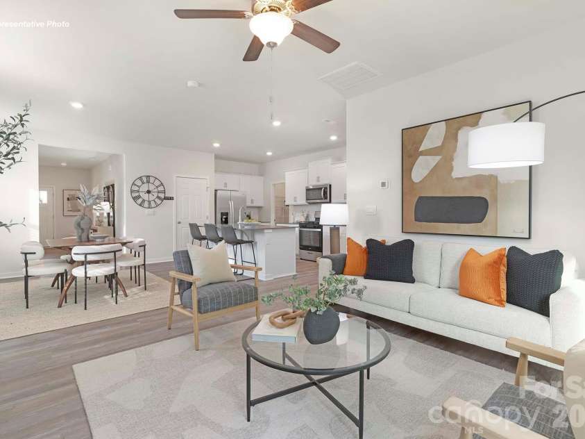 5121 Parker Forest Road, Charlotte, NC 28215.  MLS# CAR4390941, YatesRealty ID 28732. 