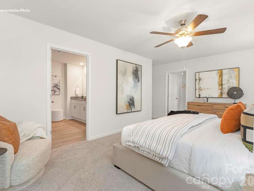 5121 Parker Forest Road, Charlotte, NC 28215.  MLS# CAR4390941, YatesRealty ID 28732. 
