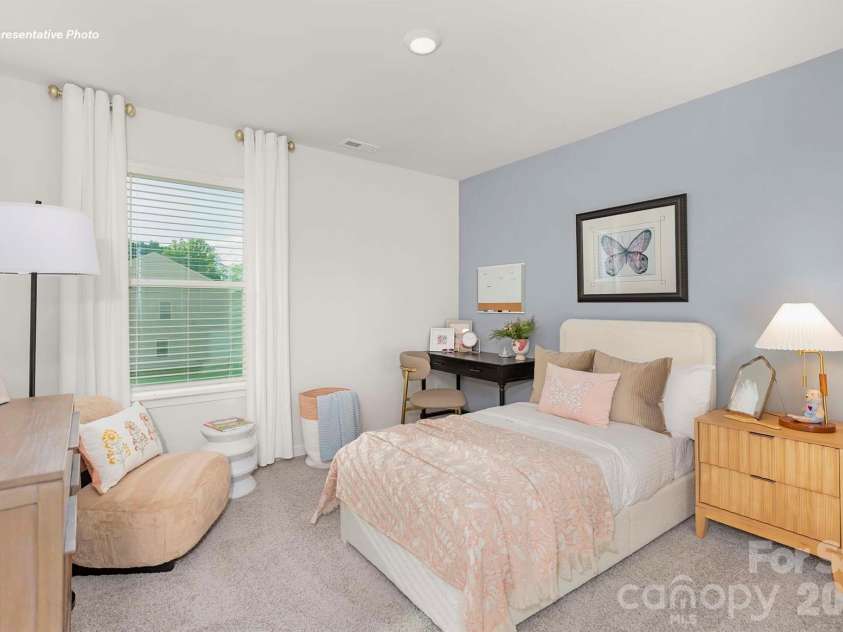 5121 Parker Forest Road, Charlotte, NC 28215.  MLS# CAR4390941, YatesRealty ID 28732. 