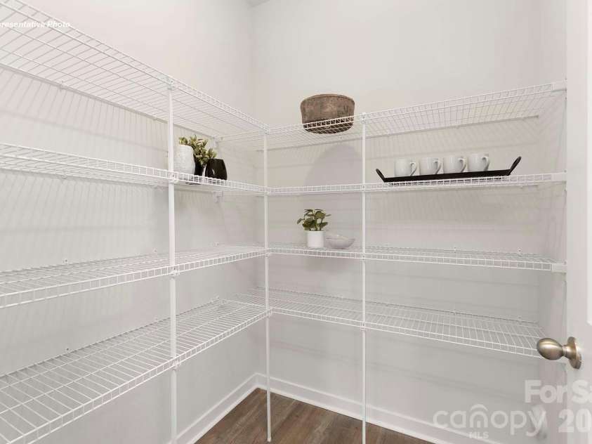 5121 Parker Forest Road, Charlotte, NC 28215.  MLS# CAR4390941, YatesRealty ID 28732. 
