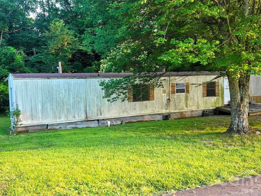 116 Fairground Avenue, Troy, NC 27371.  MLS# CAR4390639, YatesRealty ID 28733. 