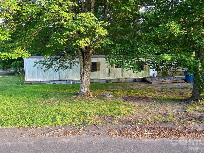 116 Fairground Avenue, Troy, NC 27371.  MLS# CAR4390639, YatesRealty ID 28733. 