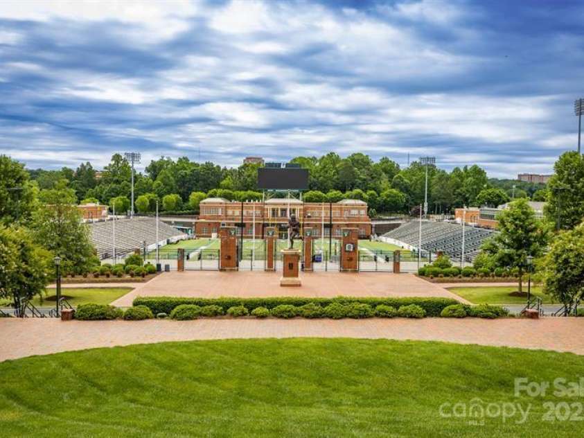 8025 District Drive, Charlotte, NC 28213.  MLS# CAR4280551, YatesRealty ID 28733. Area Photo - 3 miles form the UNCC Campus and 8 miles from Uptown.  Easy access to I-85 & I-485 to get to wherever you need to go!