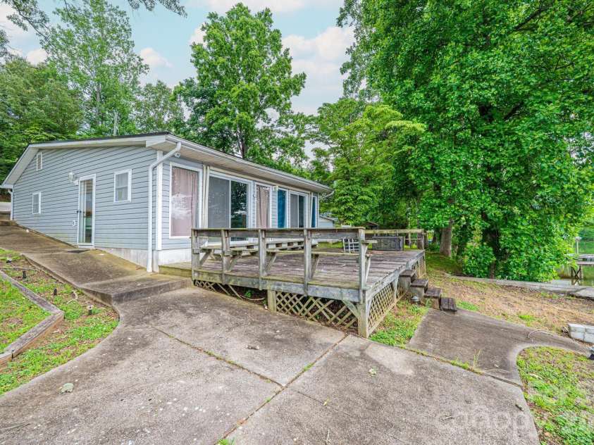 4566 Windward Lane, Catawba, NC 28609.  MLS# CAR4390926, YatesRealty ID 28734. 