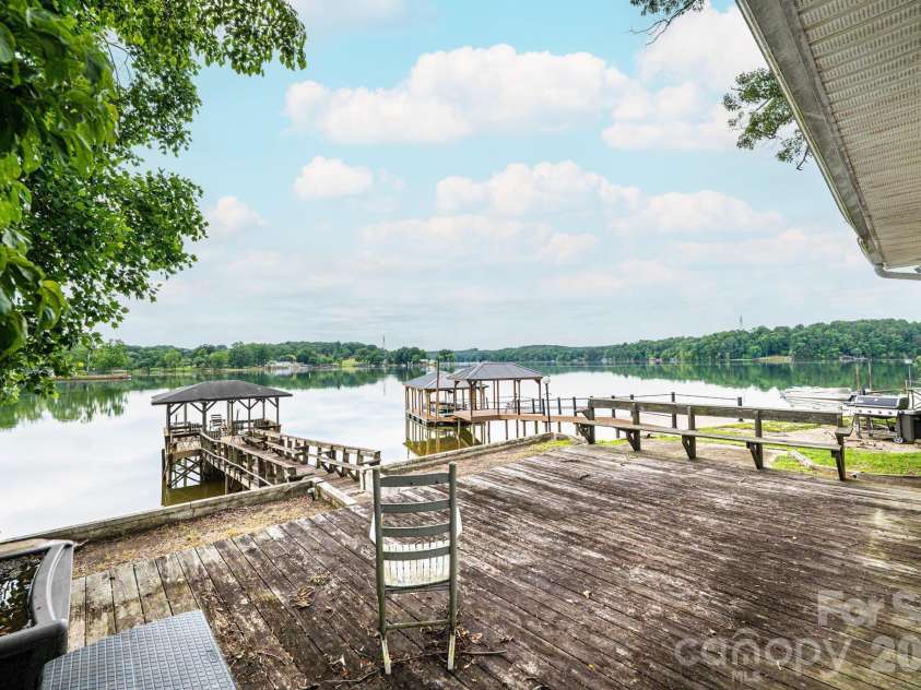 4566 Windward Lane, Catawba, NC 28609.  MLS# CAR4390926, YatesRealty ID 28734. 