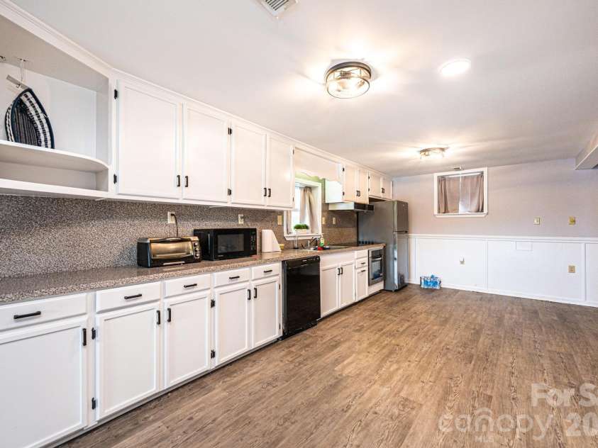 4566 Windward Lane, Catawba, NC 28609.  MLS# CAR4390926, YatesRealty ID 28734. 