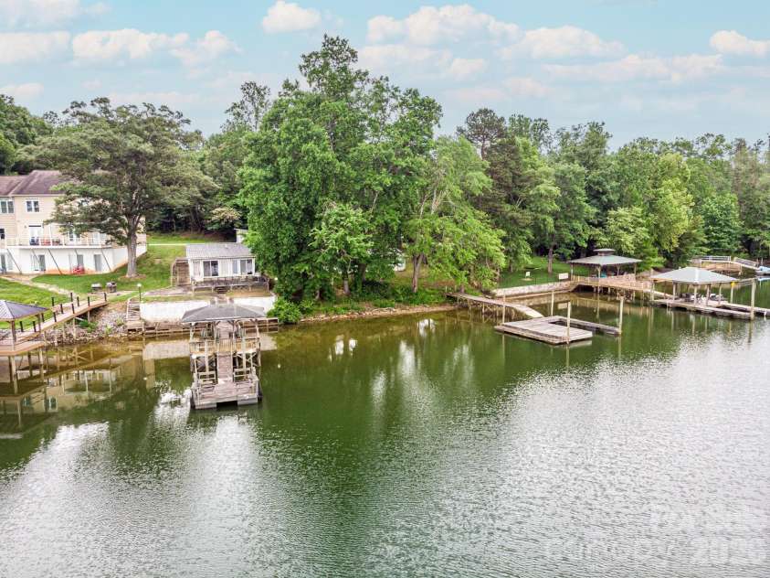 4566 Windward Lane, Catawba, NC 28609.  MLS# CAR4390926, YatesRealty ID 28734. 