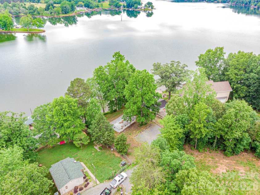 4566 Windward Lane, Catawba, NC 28609.  MLS# CAR4390926, YatesRealty ID 28734. 