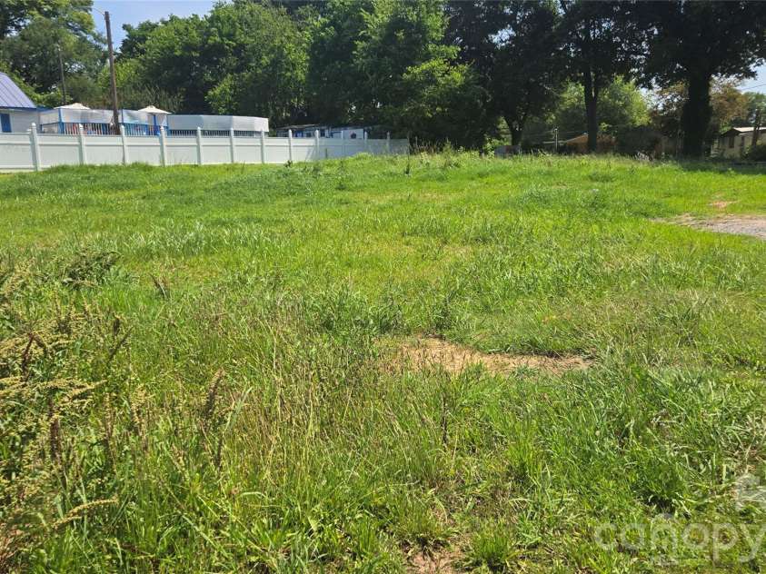 3418 York Highway, Gastonia, NC 28052.  MLS# CAR4272438, YatesRealty ID 28736. 