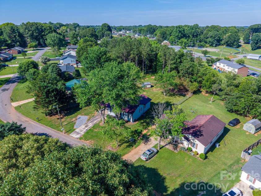412 Forest Drive, Maiden, NC 28650.  MLS# CAR4389882, YatesRealty ID 28737. Aerial Front View