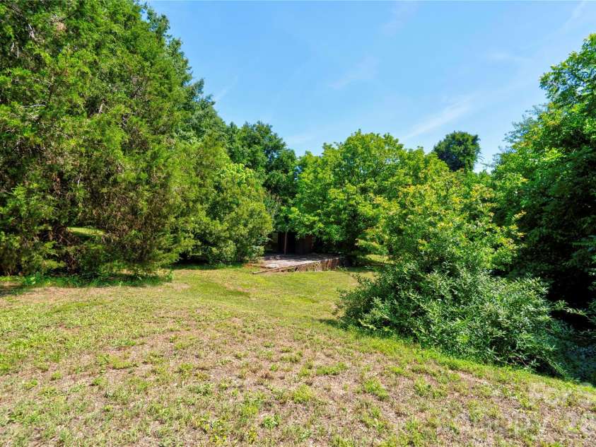1419 Melrose Drive, Shelby, NC 28152.  MLS# CAR4390239, YatesRealty ID 28739. Backyard