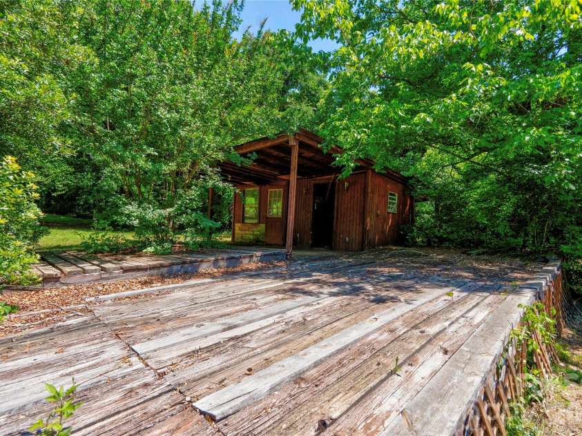 1419 Melrose Drive, Shelby, NC 28152.  MLS# CAR4390239, YatesRealty ID 28739. Shed